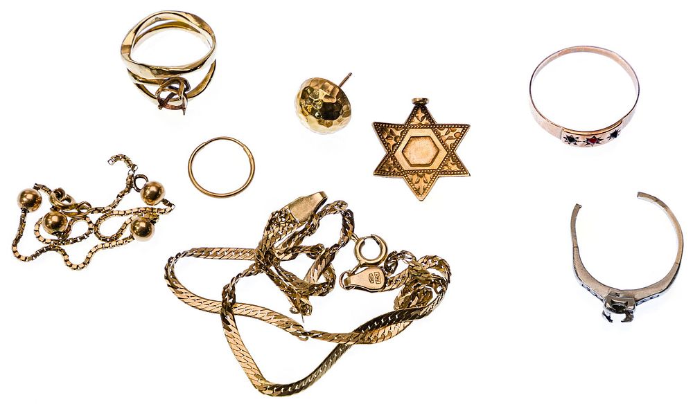 Lot 307: Platinum, 14k and 10k Gold Jewelry Assortment