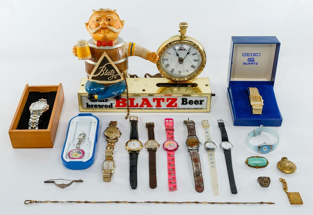 Lot 326: Wrist Watch and Clock Assortment