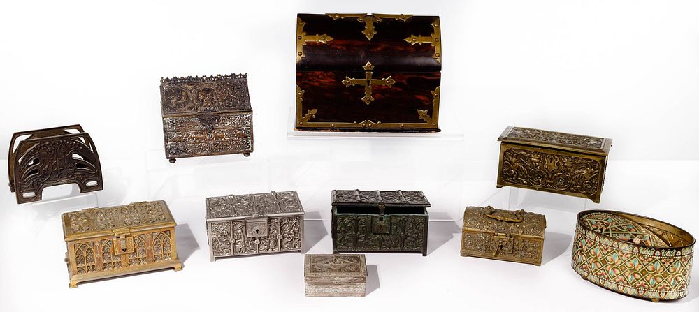 Lot 71: Metal Box Assortment