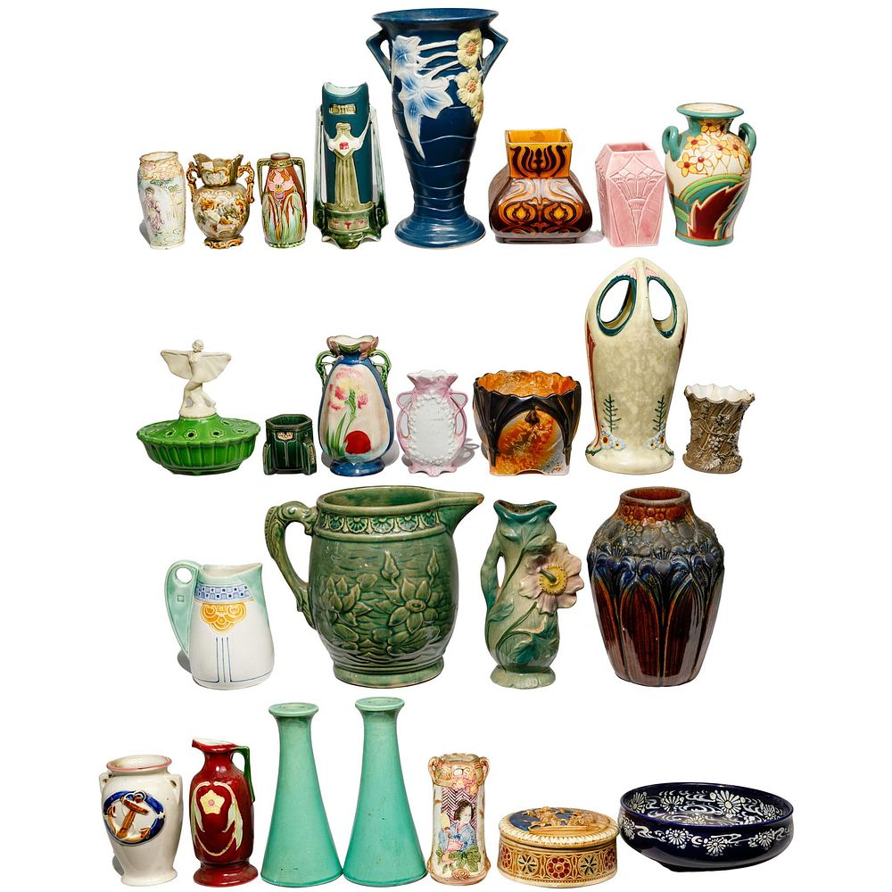 Lot 276: European Pottery Assortment