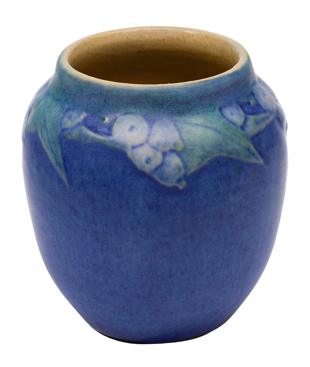 Lot 298: Joseph F. Meyer for Newcomb College Pottery Vase