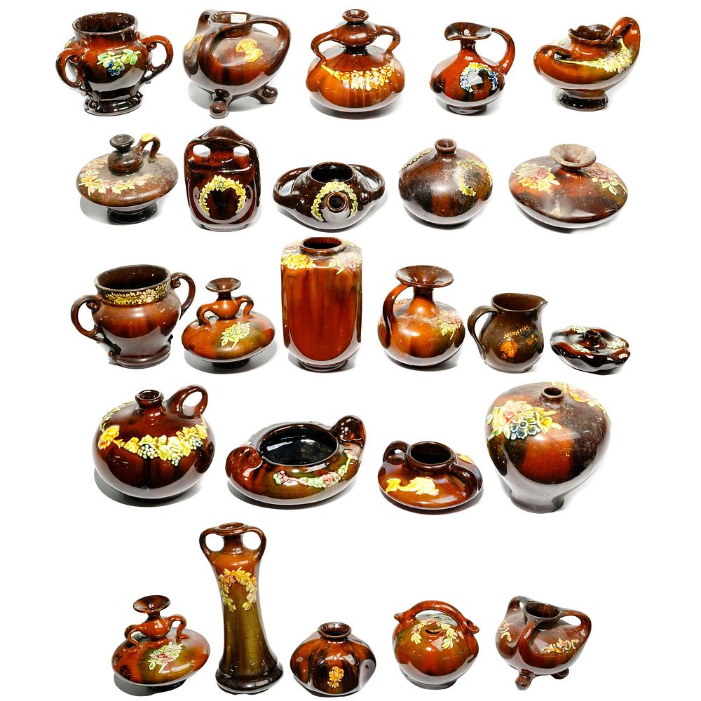 Lot 299: Peters & Reed Pottery Assortment