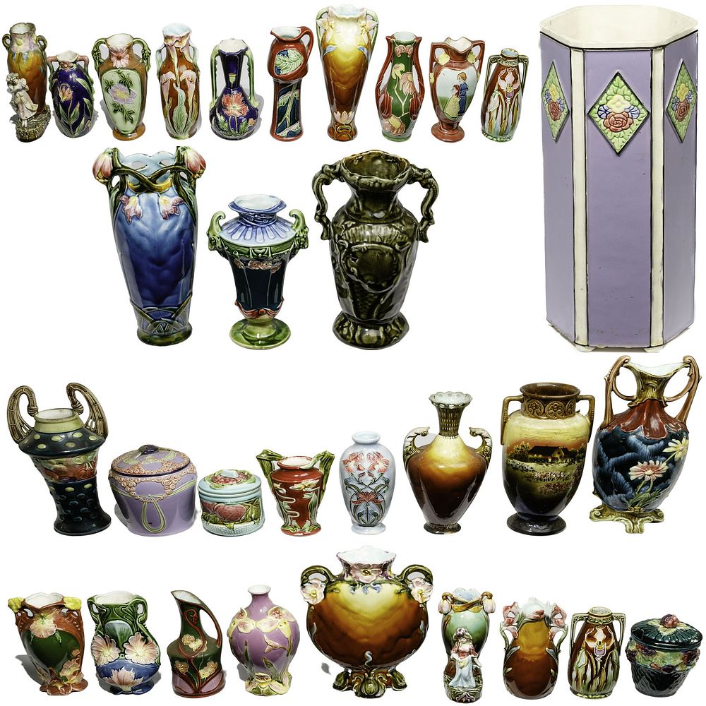 Lot 306: Czechoslovakian Pottery Assortment