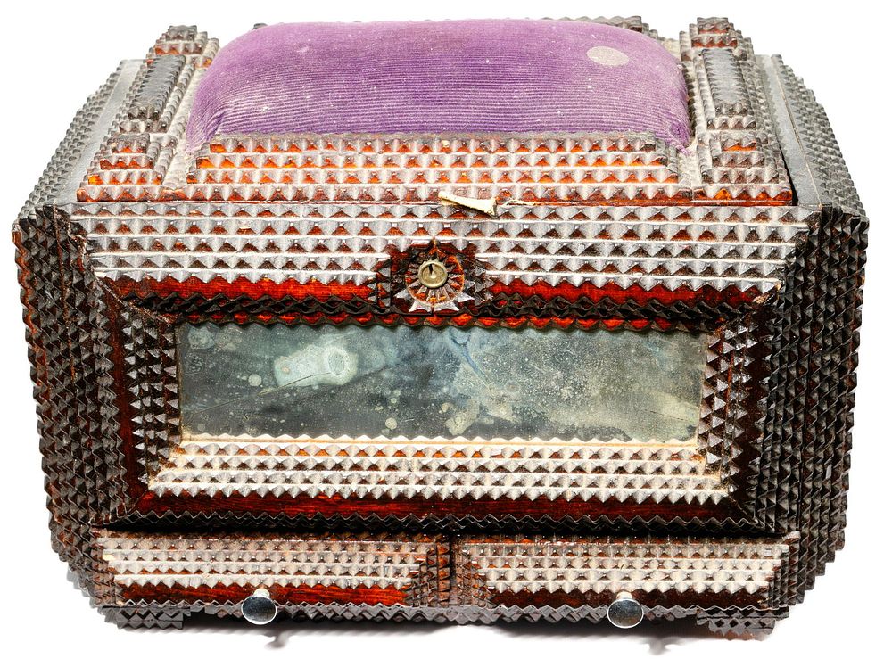 Lot 396: Tramp Art Mirrored Box