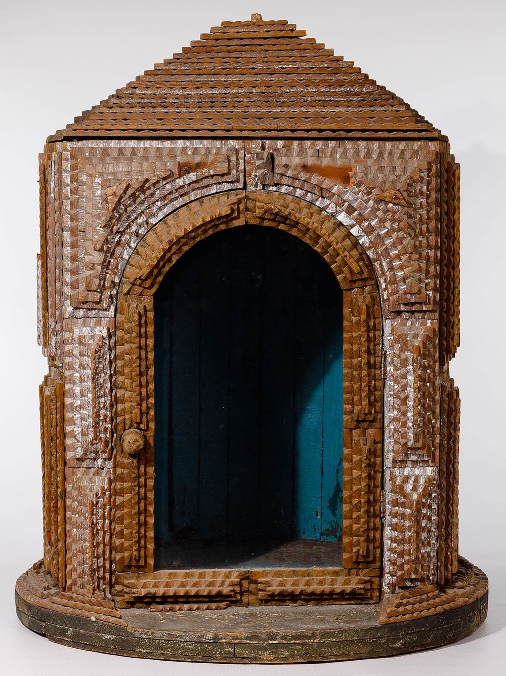 Lot 401: Tramp Art Tabernacle