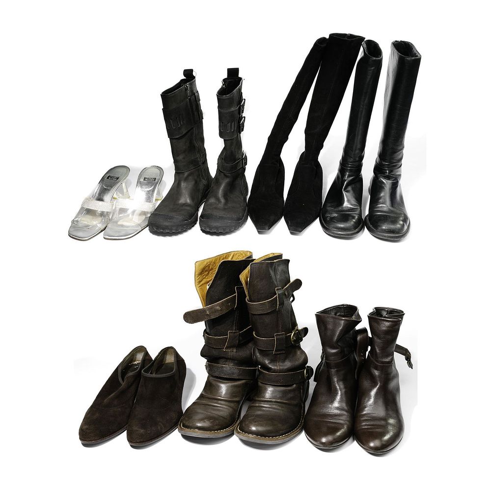 Lot 419: Designer Shoe and Boot Assortment