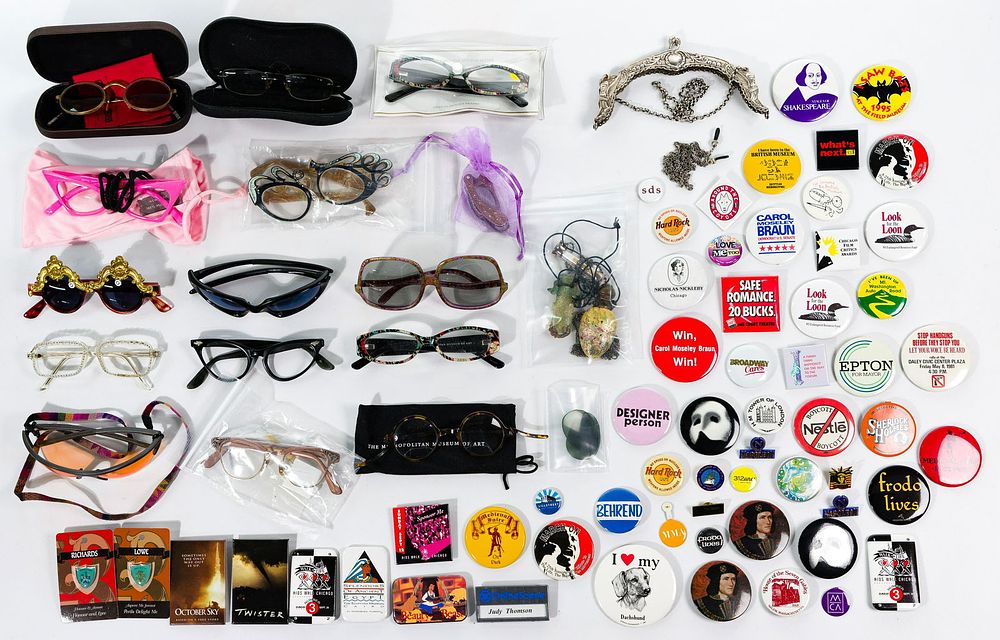 Lot 426: Eyeglasses, Sunglasses, Snuff Bottle and Pin Back