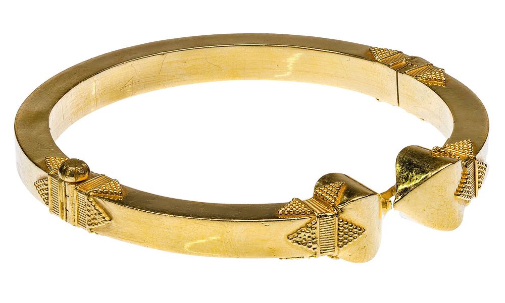 Lot 429: 22k Yellow Gold Hinged Bangle Bracelet