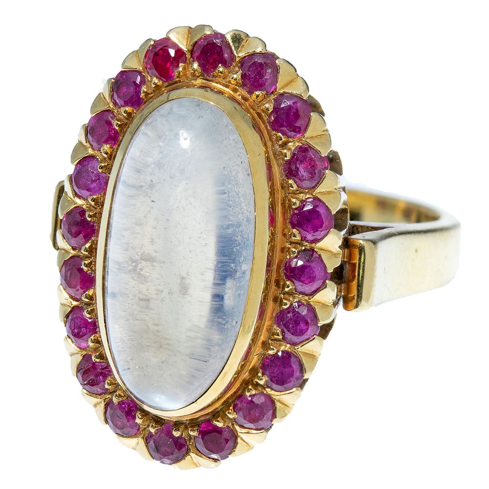 Lot 432: 18k Yellow Gold, Ruby and Moonstone Ring