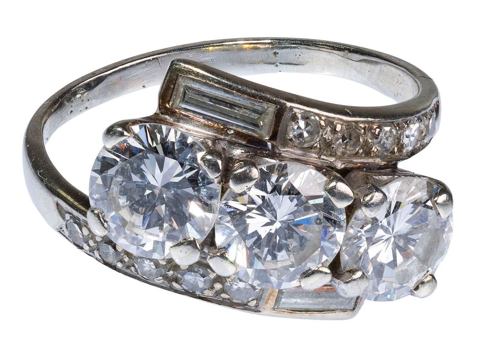 Lot 444: 14k White Gold and Diamond Ring