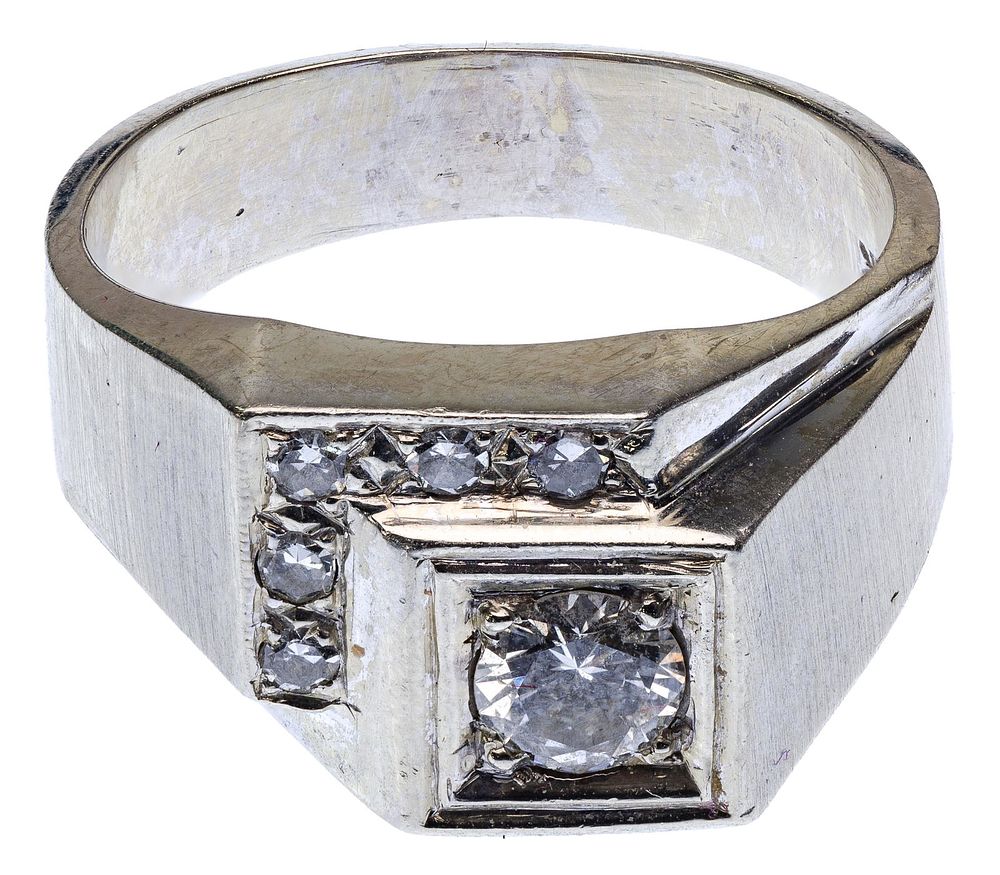 Lot 451: 14k White Gold and Diamond Ring