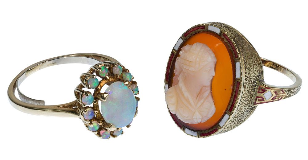 Lot 452: 14k Yellow Gold Rings