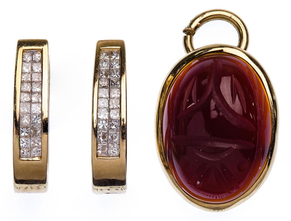 Lot 462: 14k Yellow Gold Jewelry Assortment