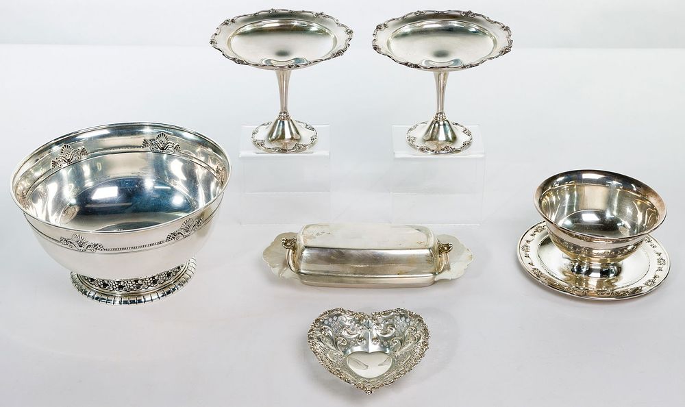 Lot 497: Wallace and Gorham Sterling Silver Assortment