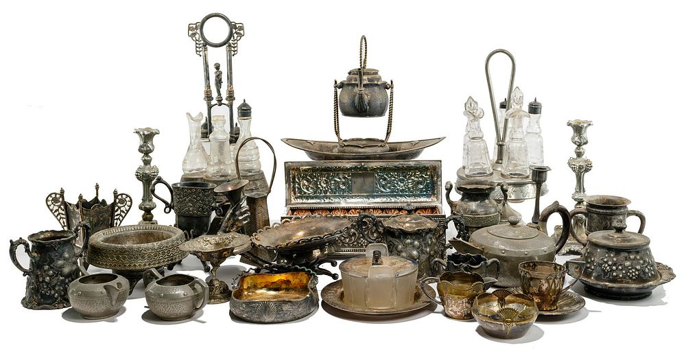 Lot 506: Silverplate Hollowware Assortment