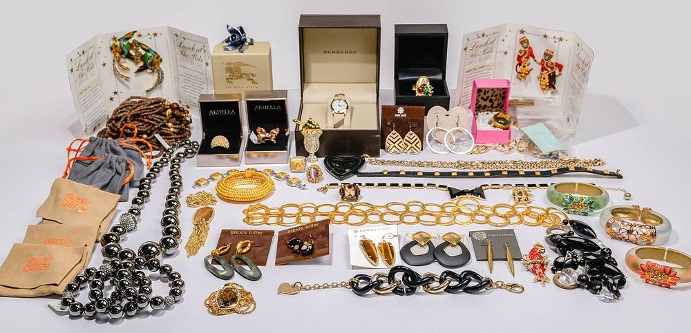 Lot 313: Designer Jewelry Assortment