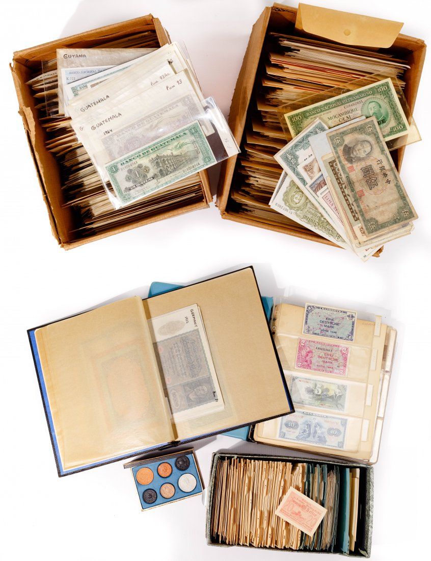 Lot 341: World: Currency and German Notgeld Assortment