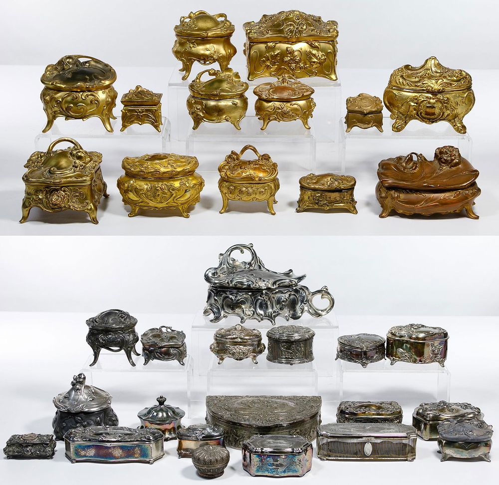 Lot 211: Dresser Box Assortment