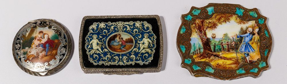 Lot 213: European Silver (800) Enameled Compact Assortment
