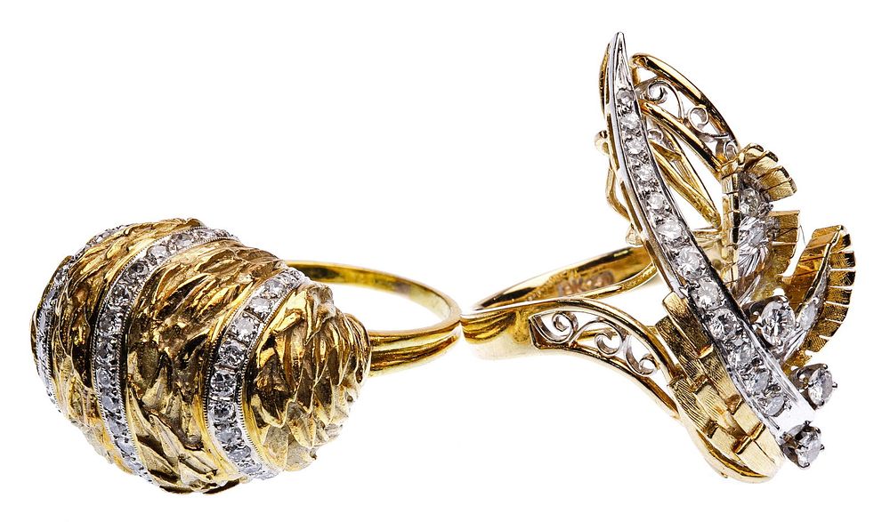 Lot 253: 18k Yellow Gold and Diamond Rings