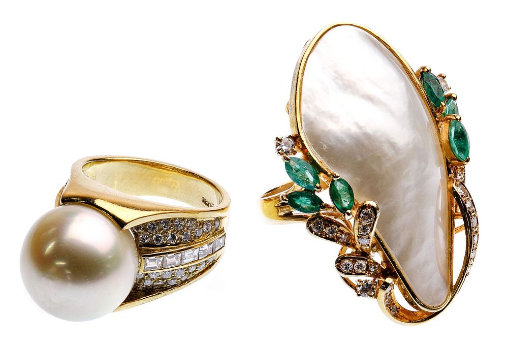 Lot 263: 18k Yellow Gold, Pearl and Diamond Rings