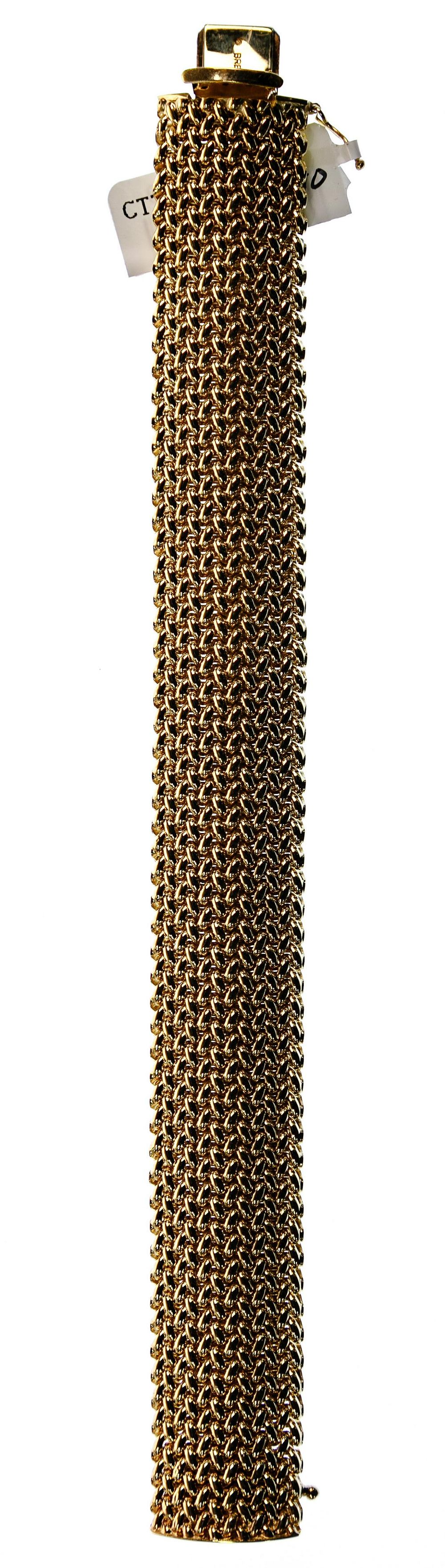 Lot 298: Uno A Erre 14k Yellow Gold Mesh Bracelet