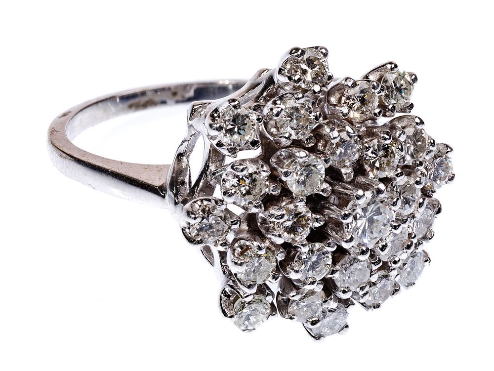 Lot 310: 14k White Gold and Diamond Ring