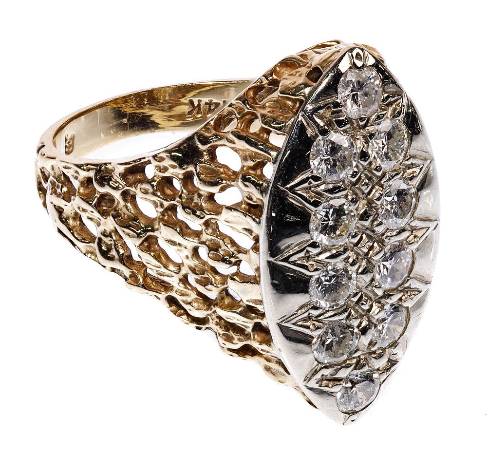 Lot 321: 14k Yellow Gold and Diamond Ring