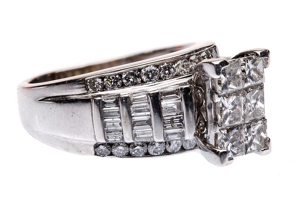 Lot 336: 14k White Gold and Diamond Ring