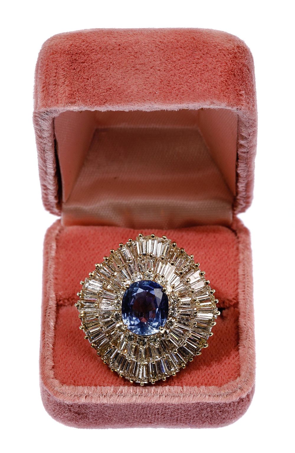 Lot 344: 14k Yellow Gold, Sapphire and Diamond Ring