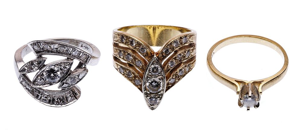 Lot 347: 14k Yellow / White Gold and Diamond Ring Assortment