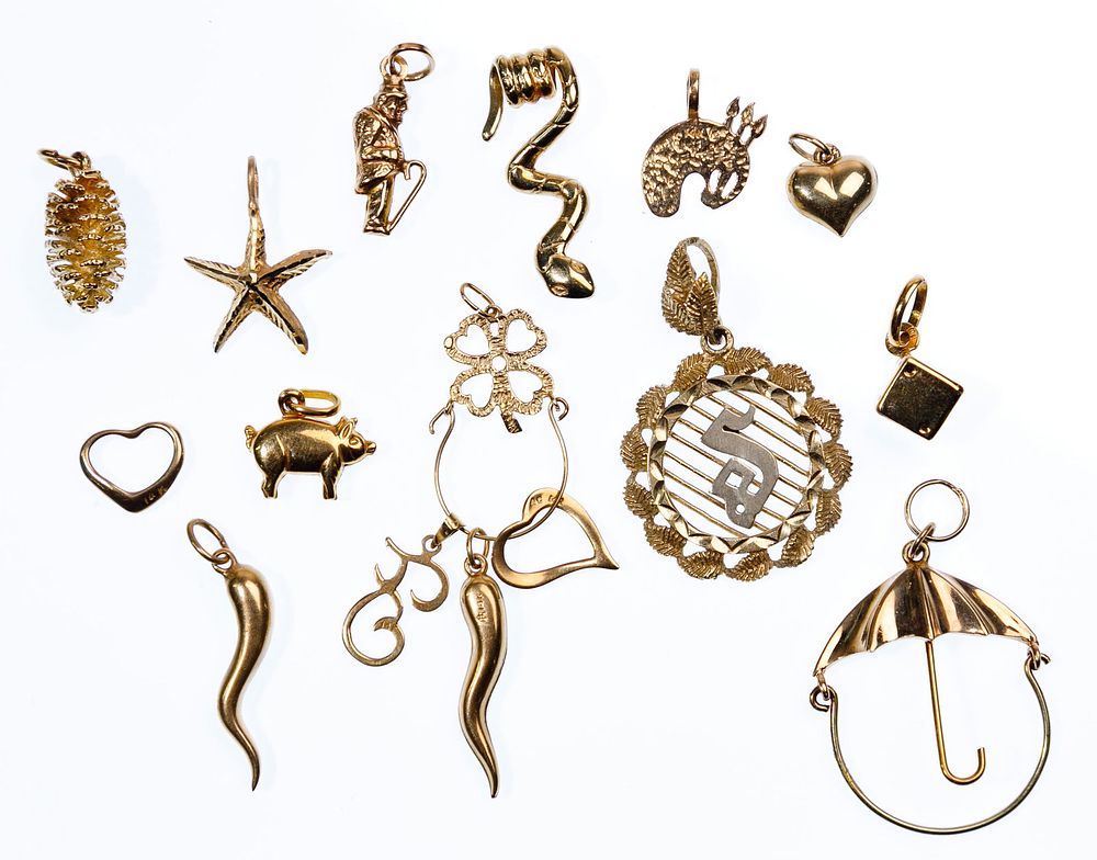 Lot 366: 14k Gold Pendant / Charm Assortment
