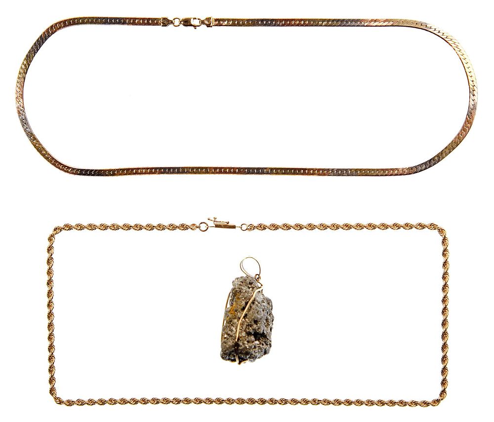 Lot 370: 14k Yellow Gold Jewelry Assortment