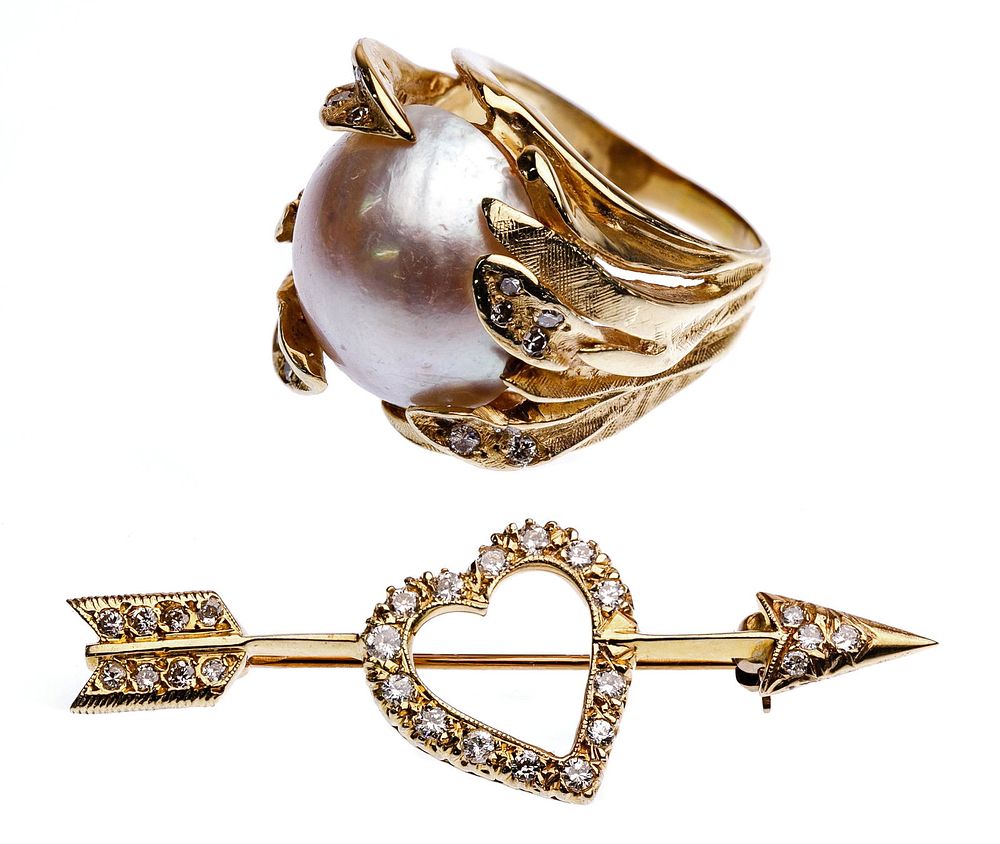 Lot 371: 14k Yellow Gold, Pearl and Diamond Jewelry Assortment