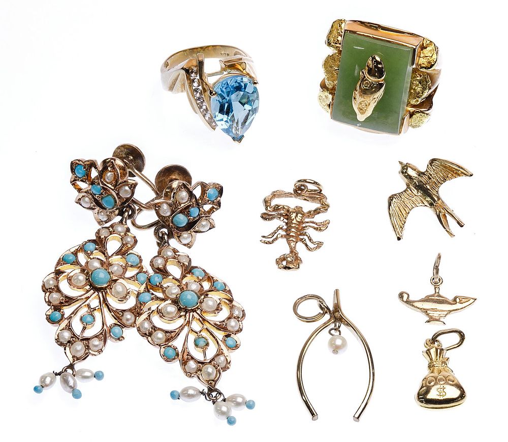 Lot 399: 10k Gold and 9k Gold Jewelry Assortment
