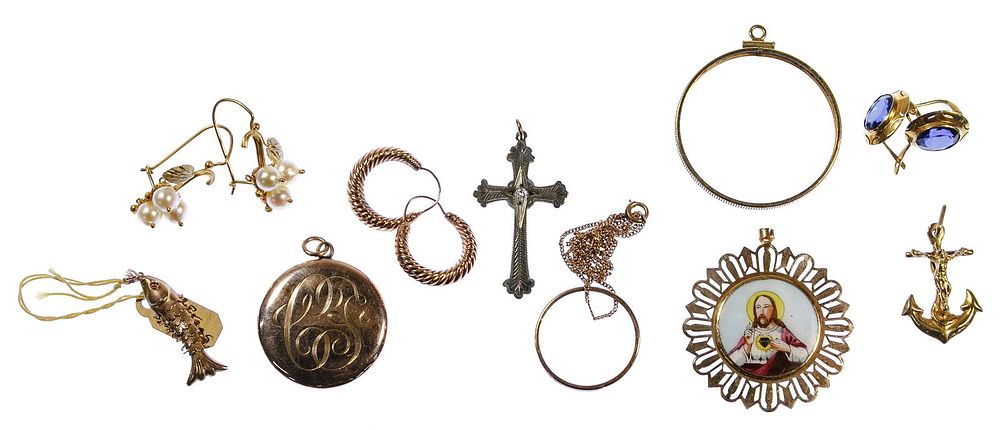Lot 400: 10k Gold and 9k Gold Jewelry Assortment