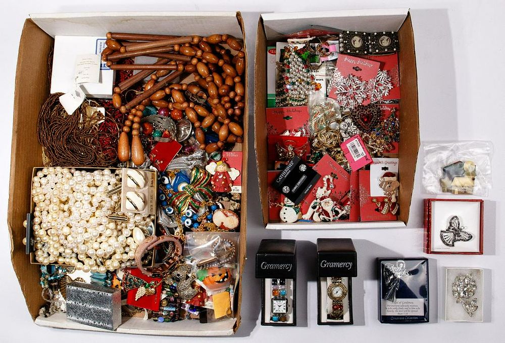 Lot 467: Rhinestone and Costume Jewelry Assortment