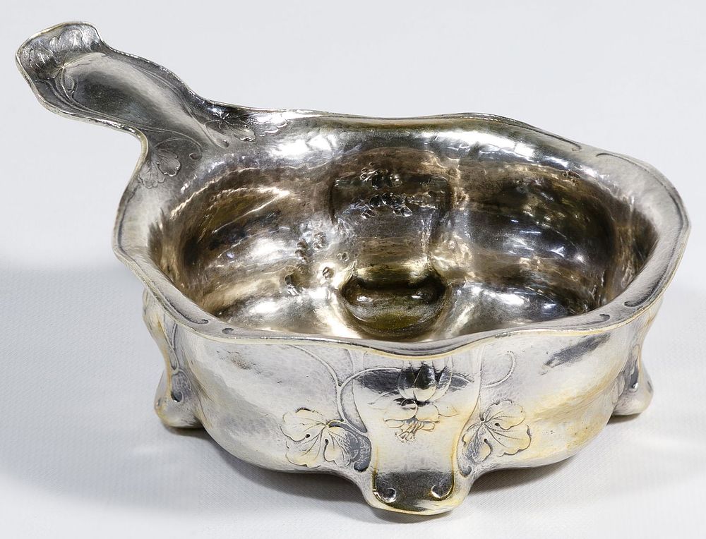 Lot 471: Gorham 'Martele' Sterling Silver Hammered Repousse