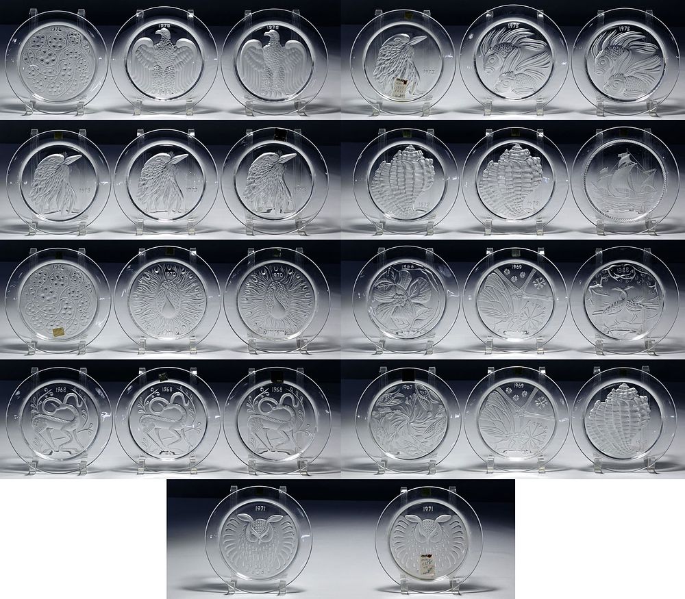 Lot 267: Lalique Crystal Commemorative Plate Assortment