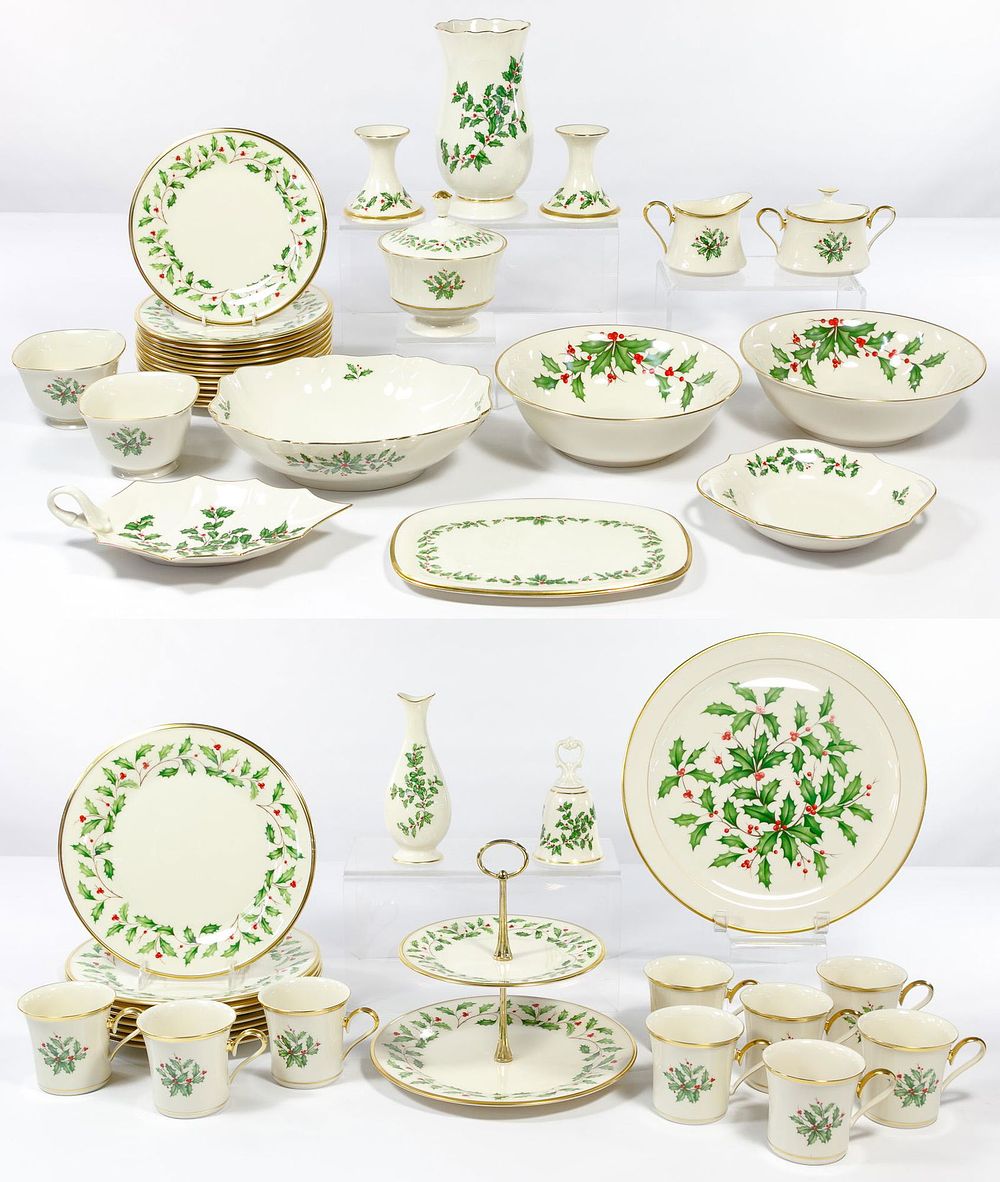 Lot 289: Lenox 'Holiday' China Service