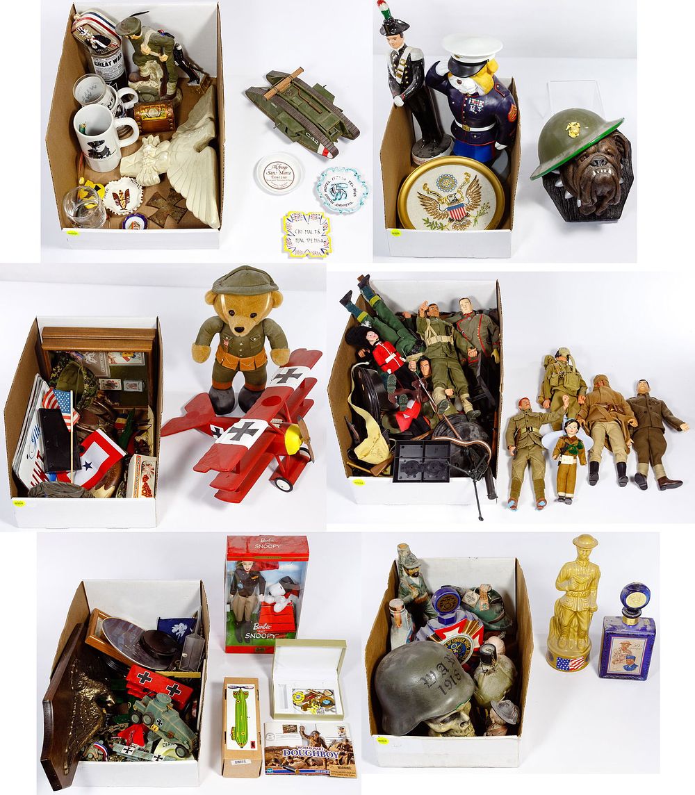 Lot 311: Military Memorabilia Assortment