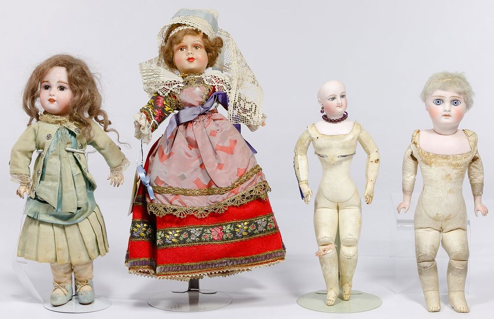 Lot 399: French Doll Assortment