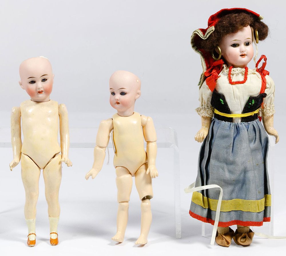 Lot 413: German Simon & Halbrig Bisque Doll Assortment