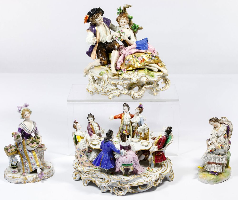 Lot 421: Vienna Porcelain Figurine Assortment