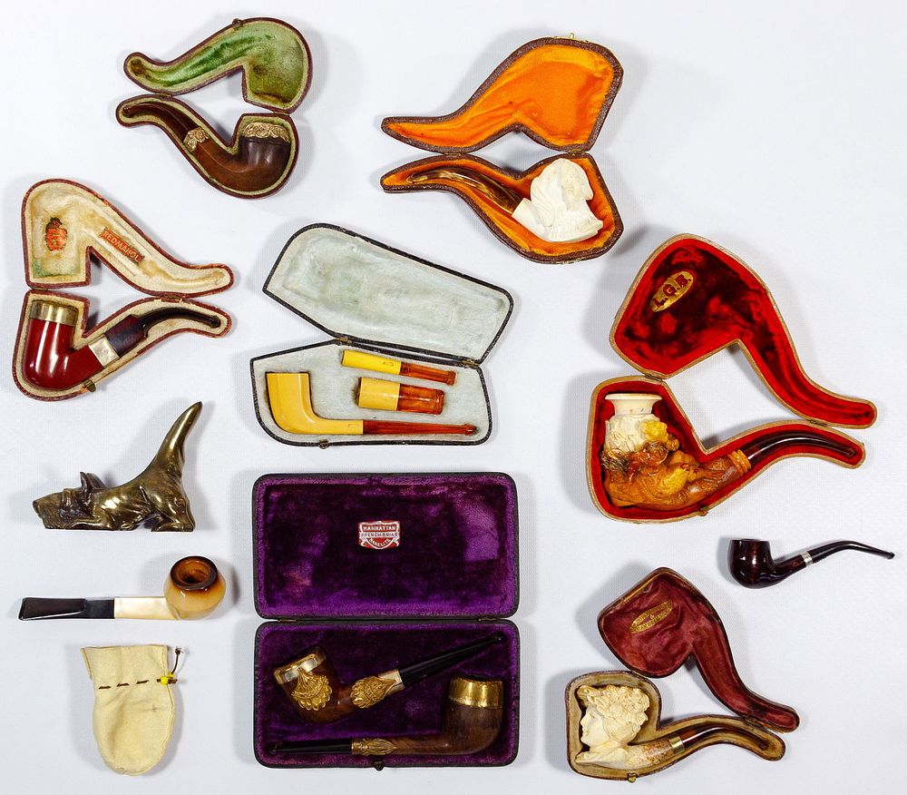 Lot 427: Smoking Pipe Assortment