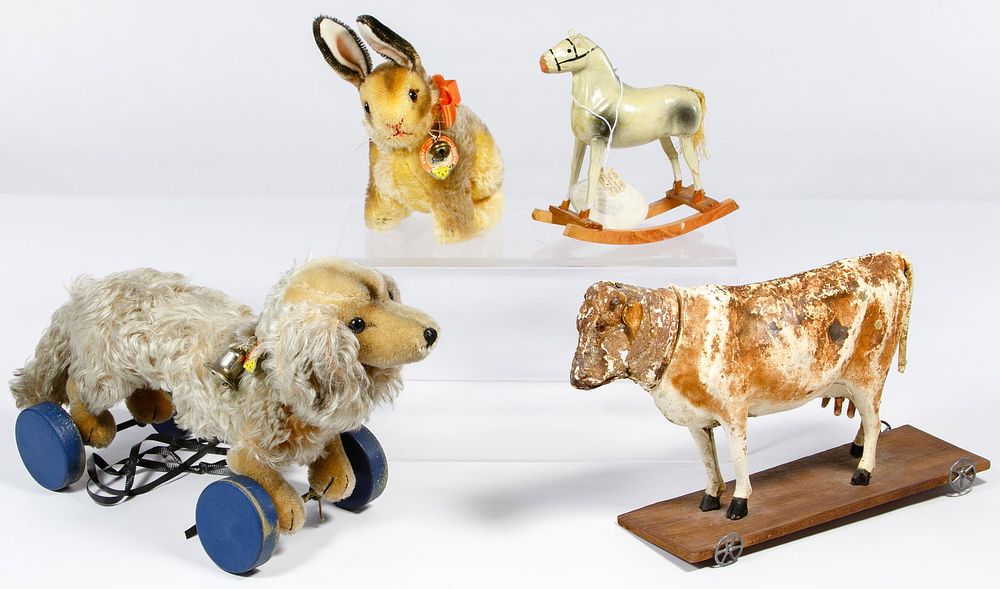 Lot 430: Steiff Animals and Toy Assortment