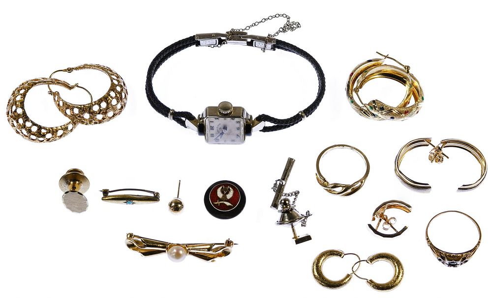 Lot 486: 14k Gold Jewelry Assortment