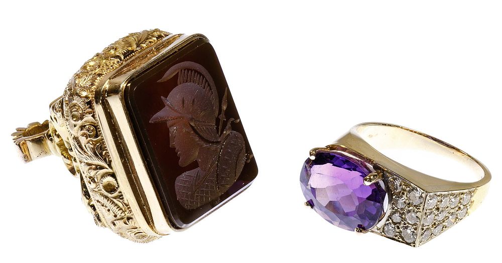 Lot 487: 14k Yellow Gold Jewelry Assortment