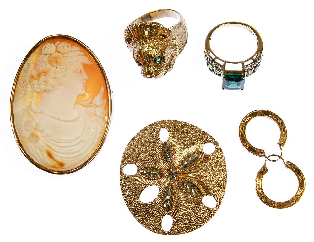 Lot 493: 10k Gold Jewelry Assortment