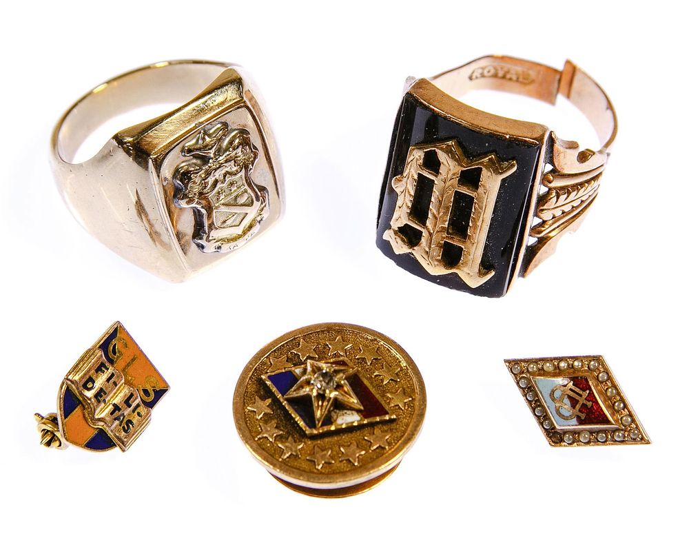 Lot 494: 10k Gold Jewelry Assortment
